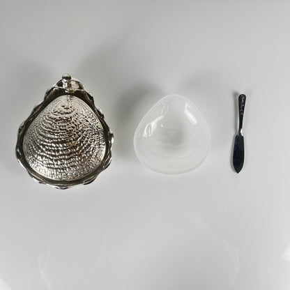 Beurrier vintage en métal "Huitre" et insert en verre, 1970