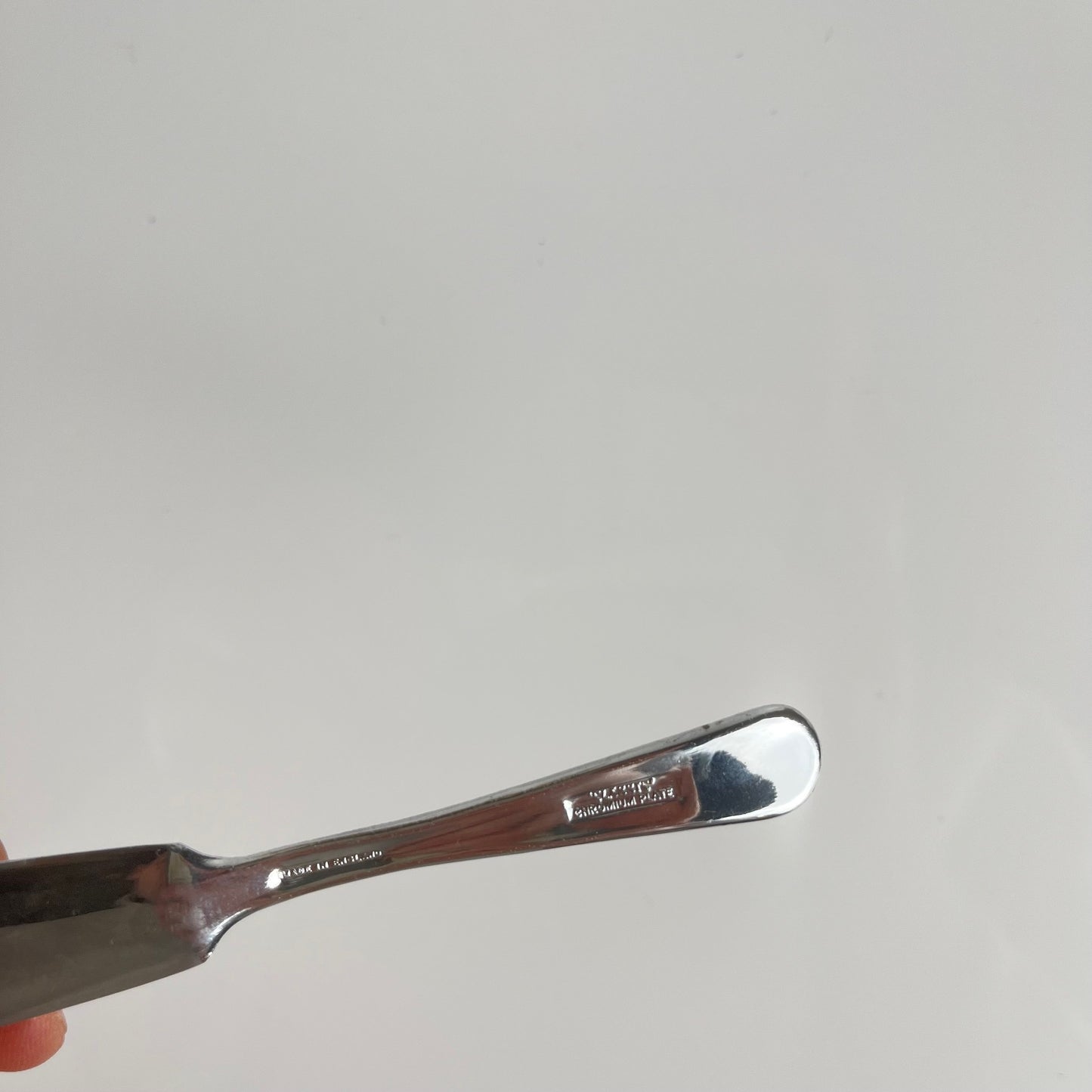 Beurrier vintage en métal "Huitre" et insert en verre, 1970