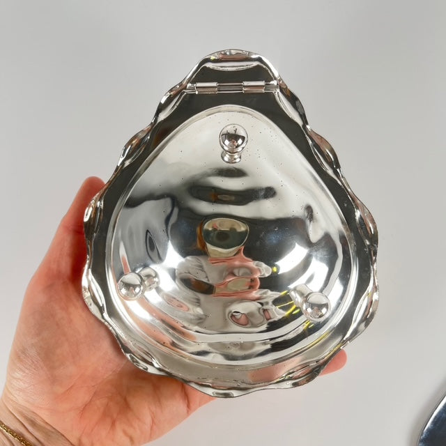 Beurrier vintage en métal "Huitre" et insert en verre, 1970