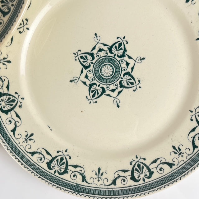 Set de 8 Assiettes à dessert terre de fer "Amiral", Creil & Montereau, vert-bleu, Fin XIXe