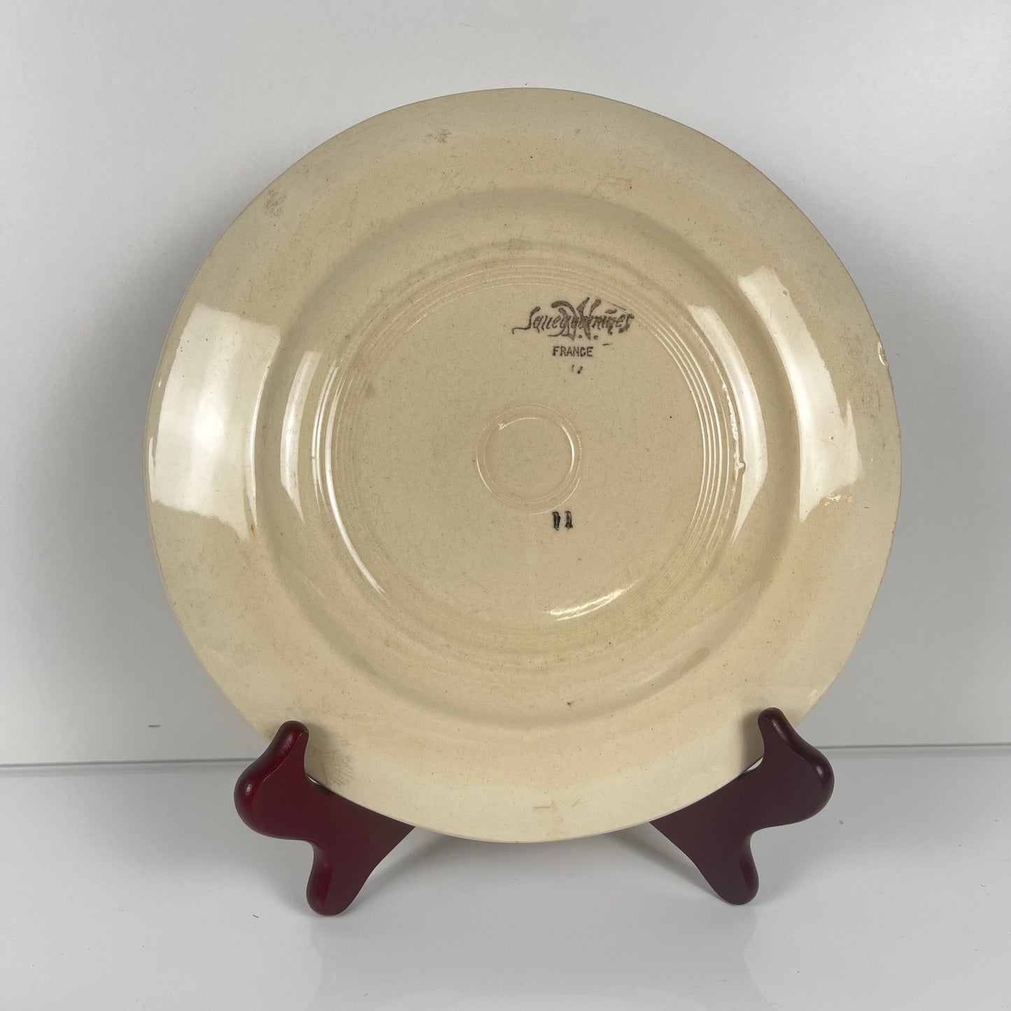 Set of 5 Sarreguemines floral dinner plates, 1920-40