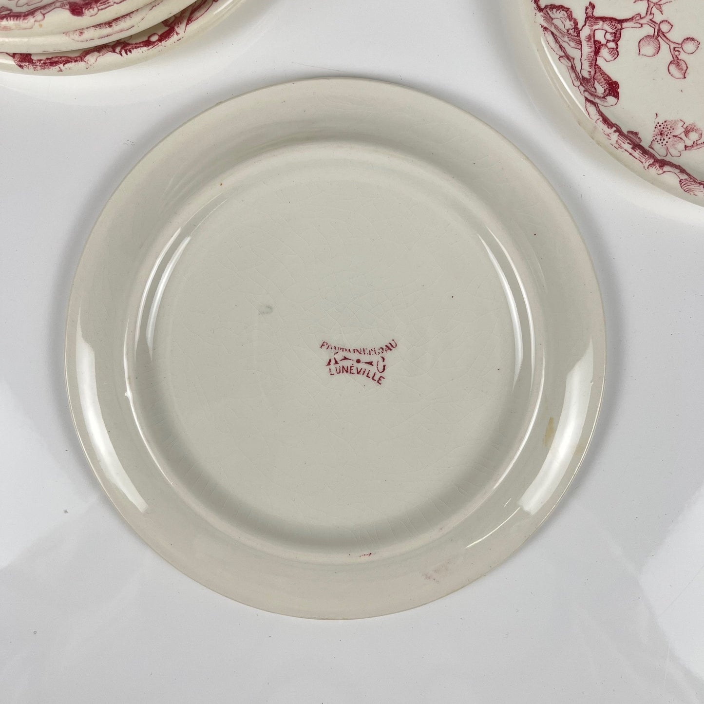 Rare Set of 6 bread plates KG Lunéville Ironstone, "Fontainebleau", pink, 19th century