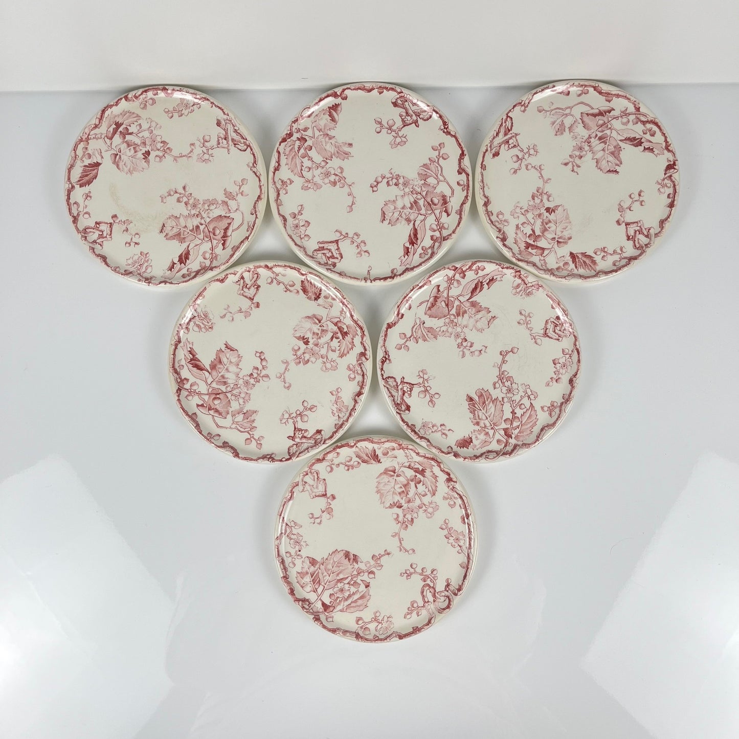Rare Set of 6 bread plates KG Lunéville Ironstone, "Fontainebleau", pink, 19th century