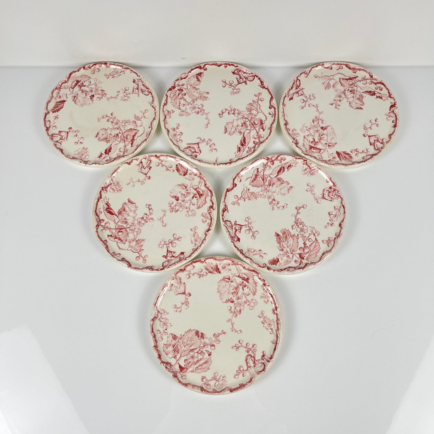 Rare Set of 6 bread plates KG Lunéville Ironstone, "Fontainebleau", pink, 19th century