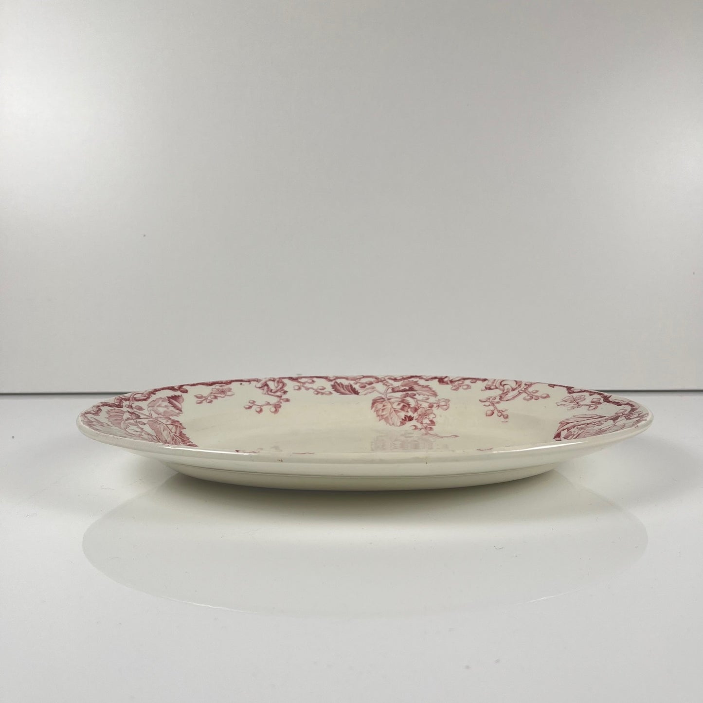 Plat ovale KG Lunéville Terre de fer, " Fontainebleau" , rose, XIXe siècle