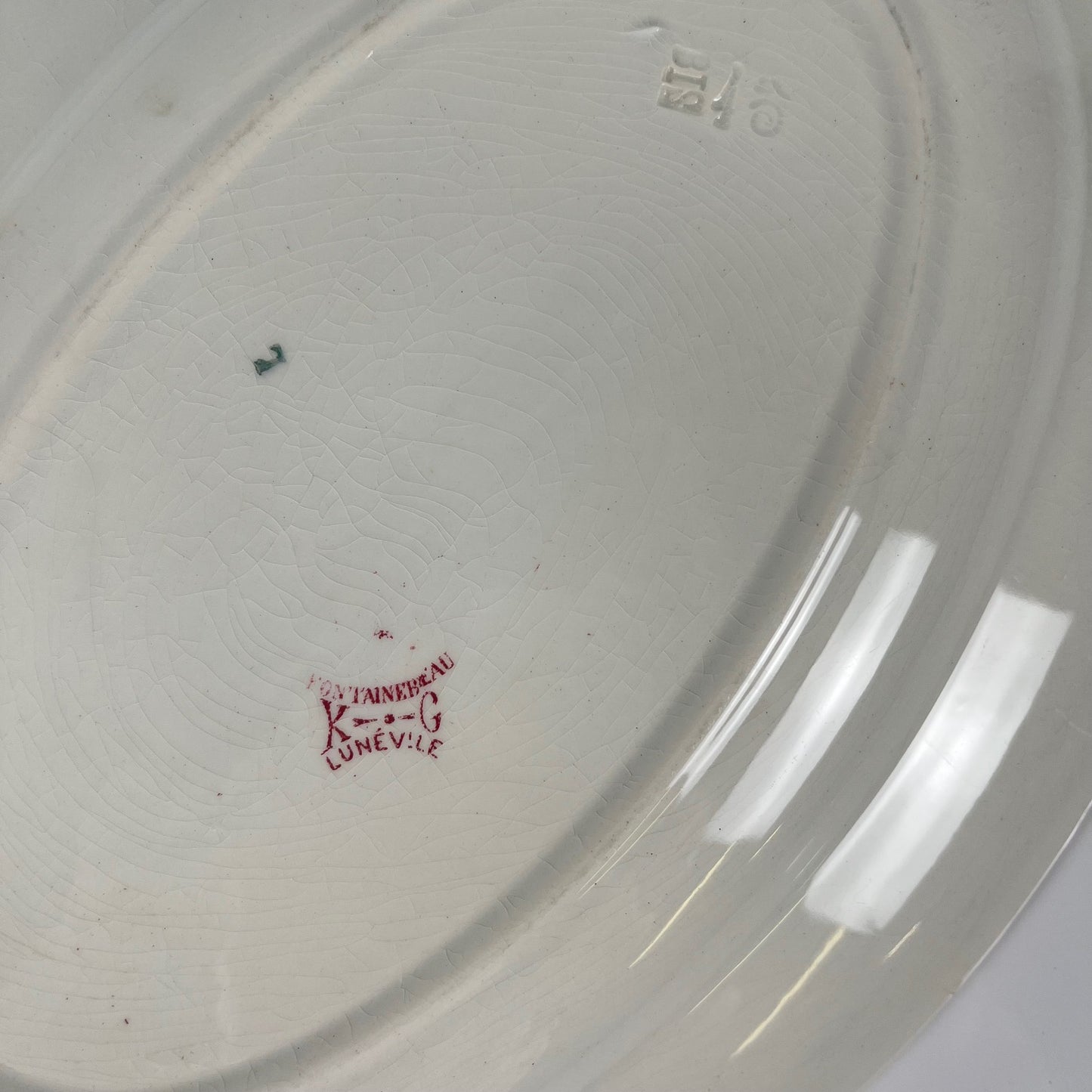 Plat ovale KG Lunéville Terre de fer, " Fontainebleau" , rose, XIXe siècle