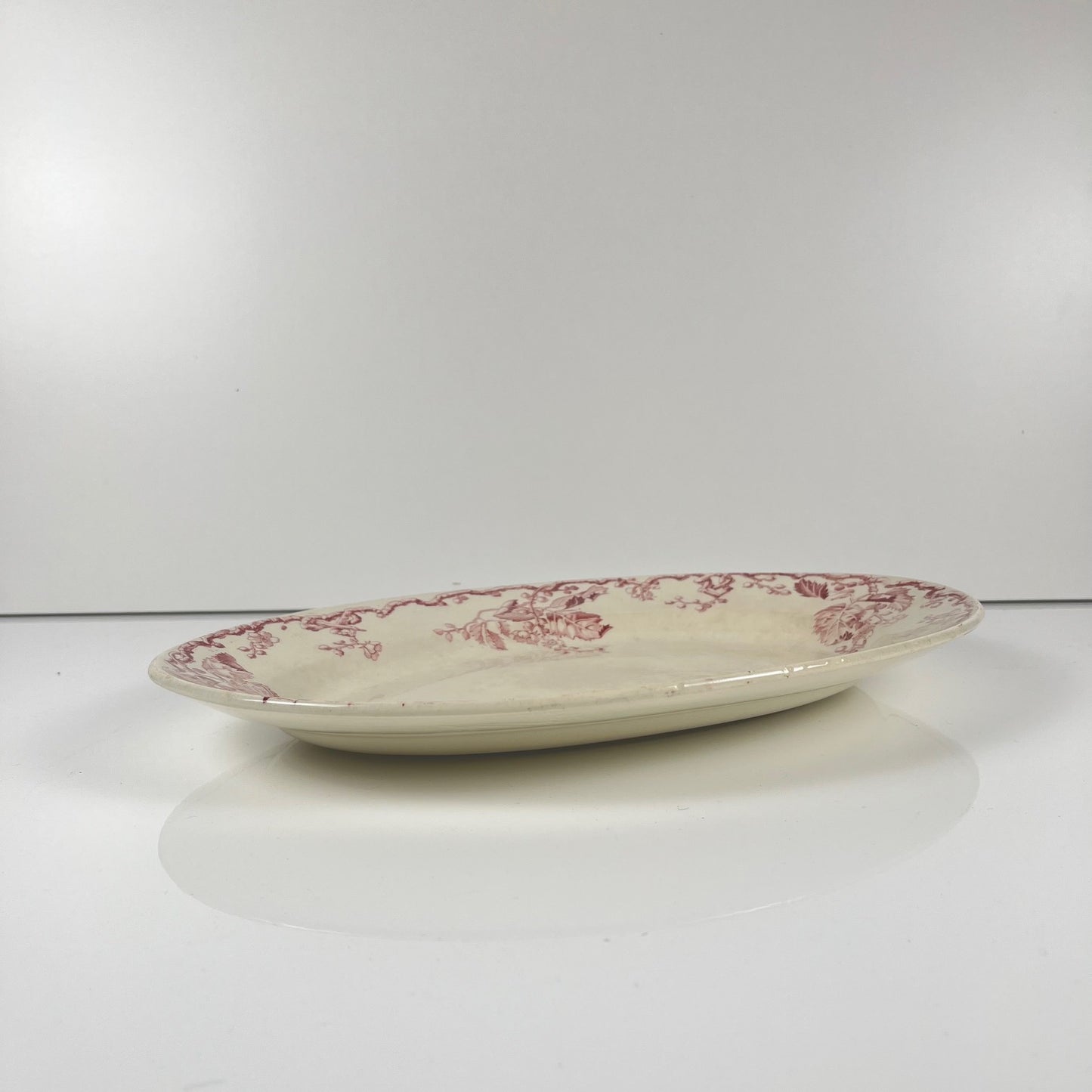 Grand Plat ovale KG Lunéville Terre de fer, " Fontainebleau" , rose, XIXe siècle