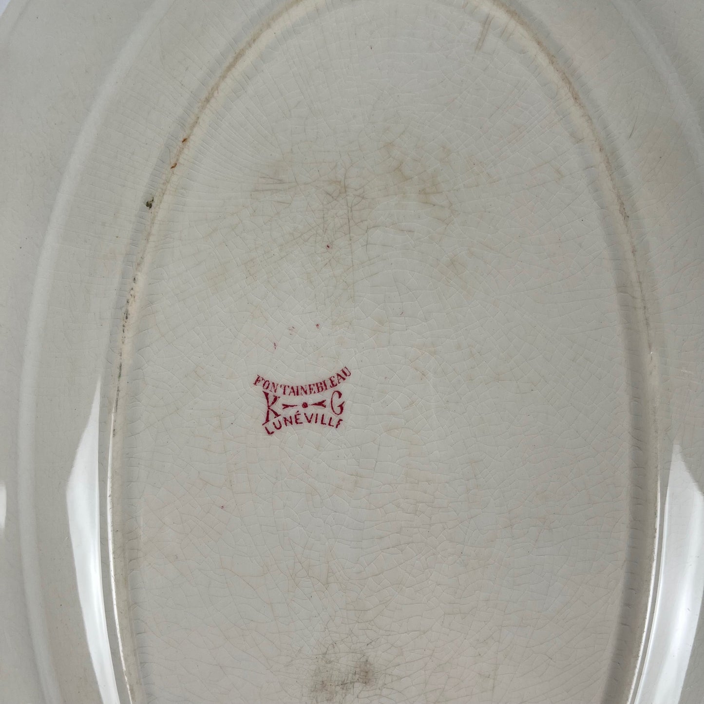 Grand Plat ovale KG Lunéville Terre de fer, " Fontainebleau" , rose, XIXe siècle