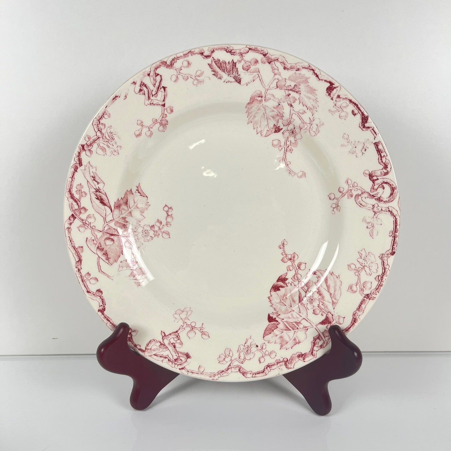 Set de 6 assiettes plates KG Lunéville Terre de fer, " Fontainebleau" , rose, XIXe siècle