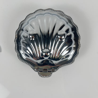 Beurrier coquillage en métal et insert bleu, 1970 avec couteau