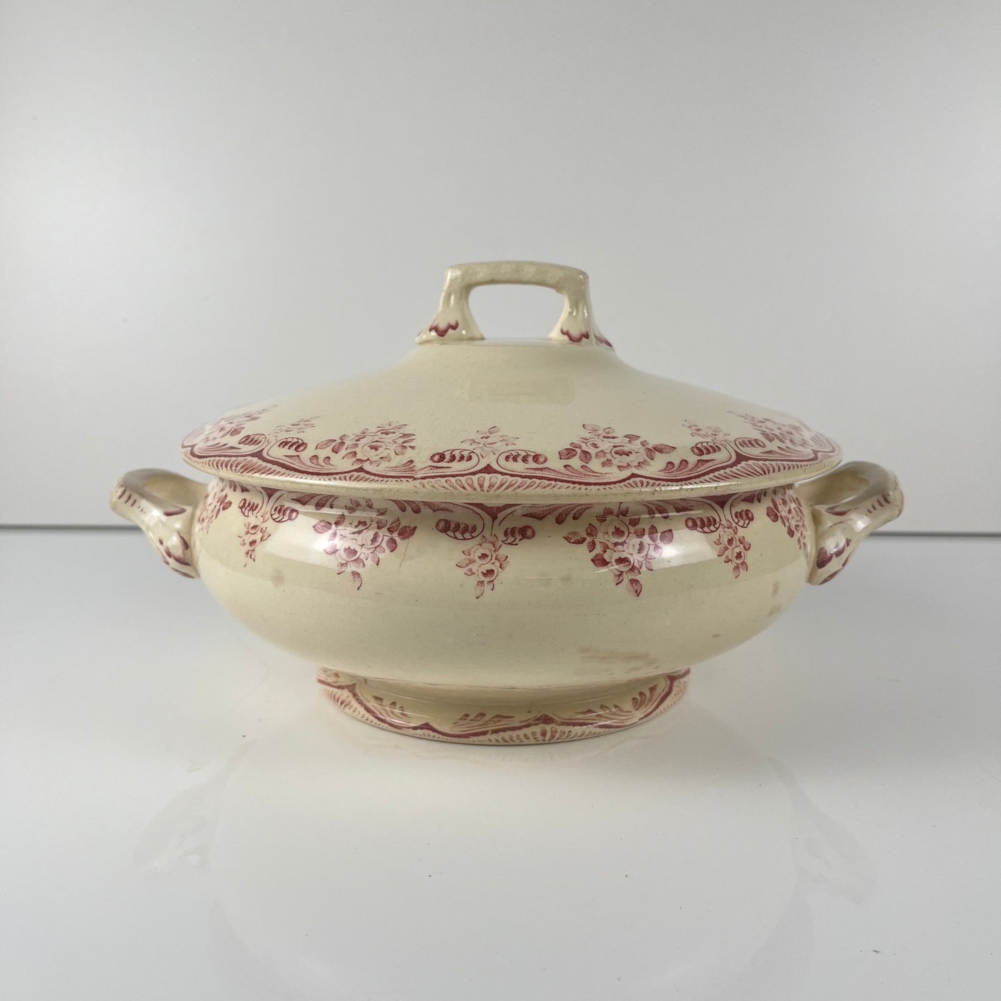 Soupière terre de fer Choisy le roi, faience d'art, H.Boulenger & cie., bordeaux , XIXeme s.