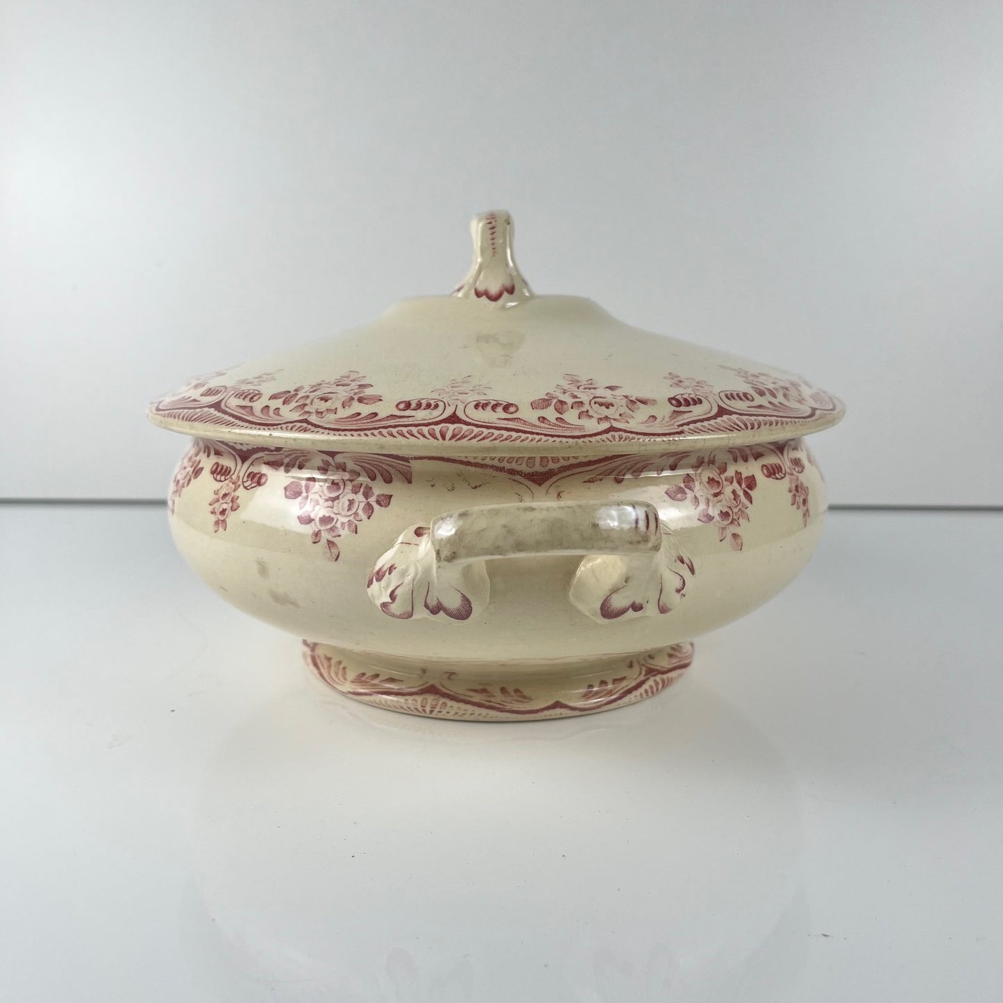 Soupière terre de fer Choisy le roi, faience d'art, H.Boulenger & cie., bordeaux , XIXeme s.
