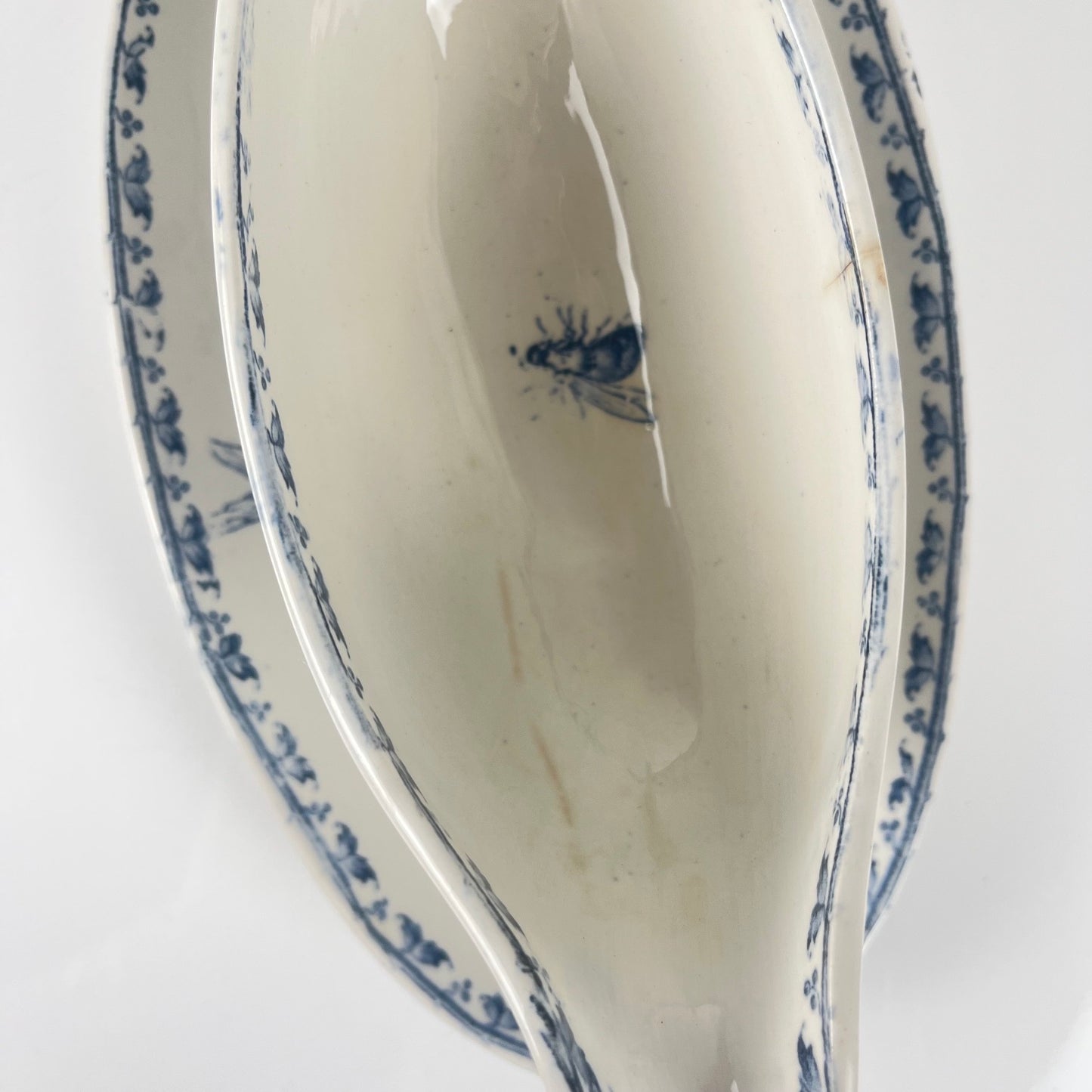 Saucière Terre de fer "Carmen",  Sarreguemines, bleu , 1875-1900