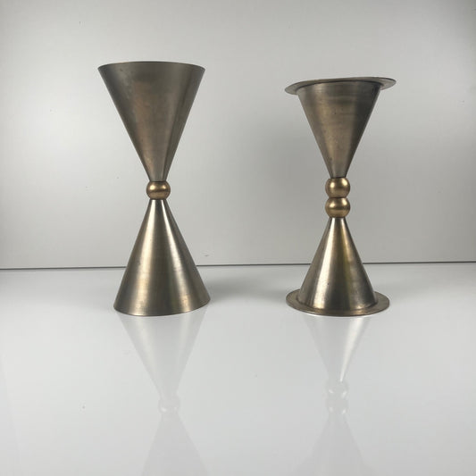 Rare Duo de cloche et bougeoir en forme de sablier, style Postmodern - Memphis en métal, 1980