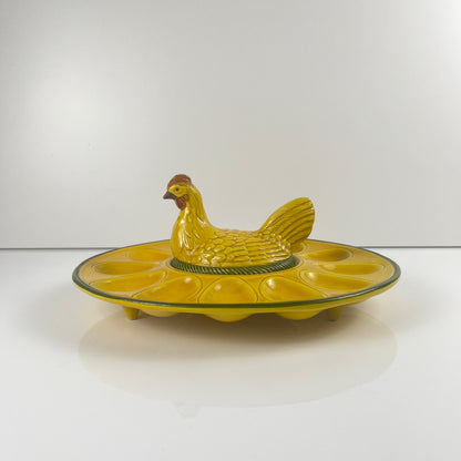 Assiette / présentoir à oeuf en céramique jaune et poule, XXème s.