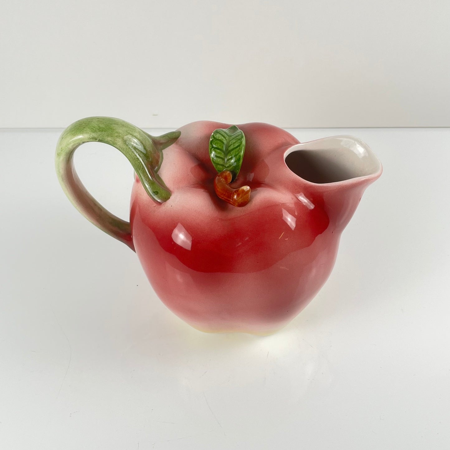 Barbotine pitcher in the shape of an apple, 1960s/70s