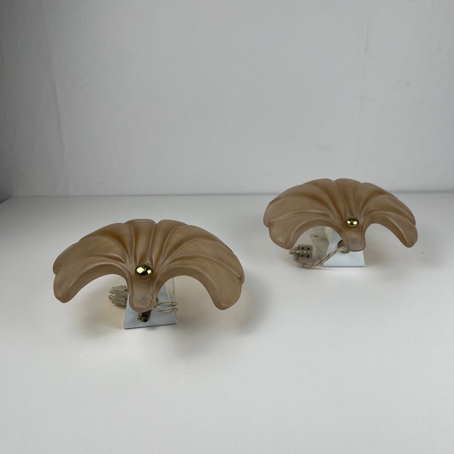 Pair of vintage shell wall lights in glass paste, Art Deco style