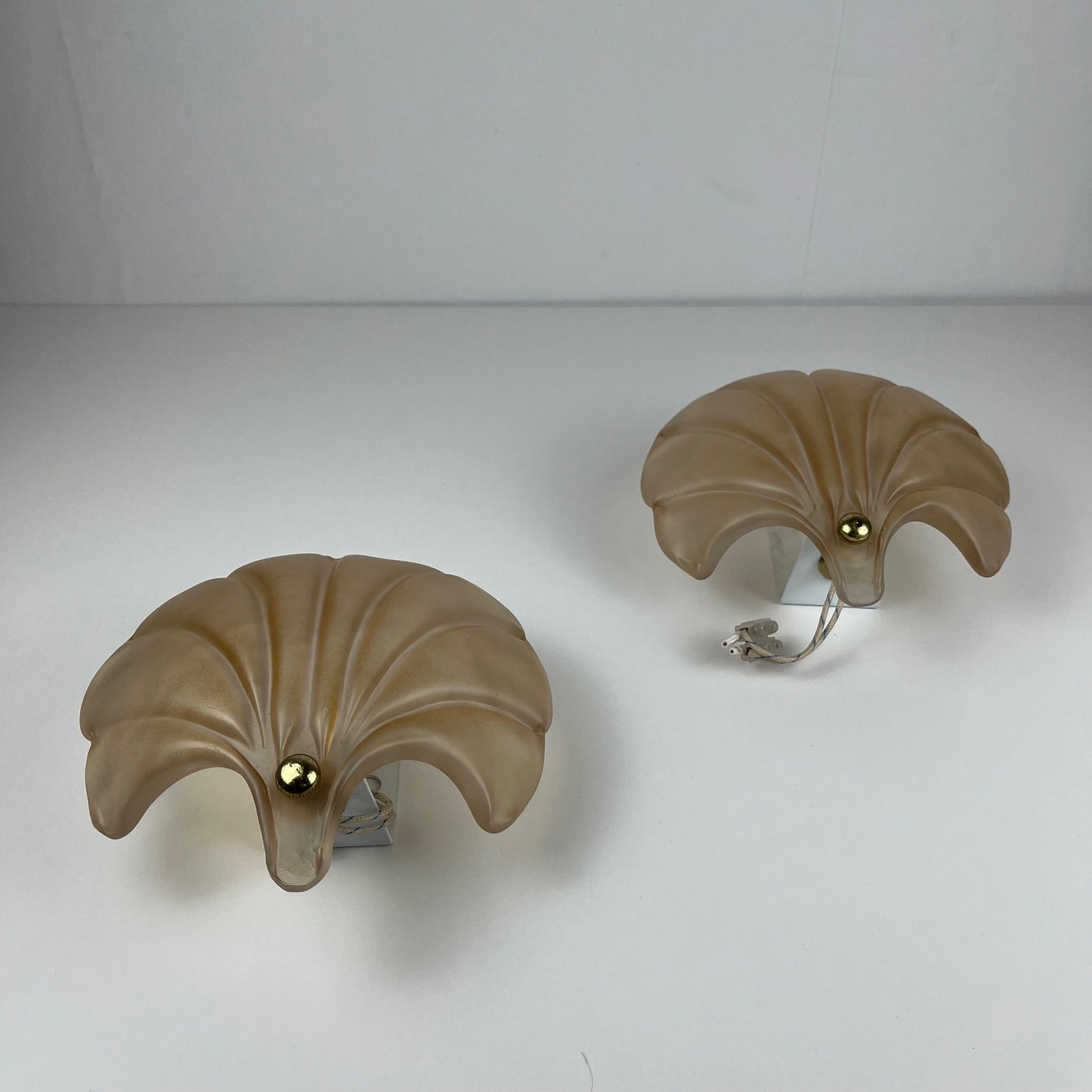 Pair of vintage shell wall lights in glass paste, Art Deco style