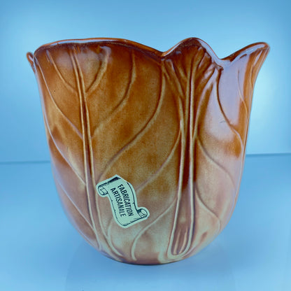Cache-pot en faïence brune effet feuille nervurée, 1960/70