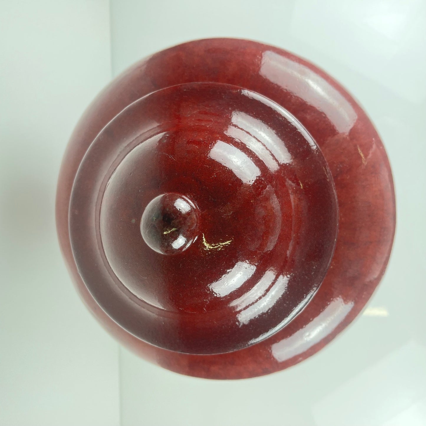 Grande jarre couverte japonaise vintage – céramique émaillée rouge sang-de-bœuf – cachet d’atelier – 49 cm
