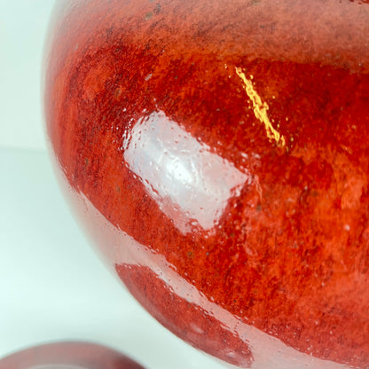 Grande jarre couverte japonaise vintage – céramique émaillée rouge sang-de-bœuf – cachet d’atelier – 49 cm