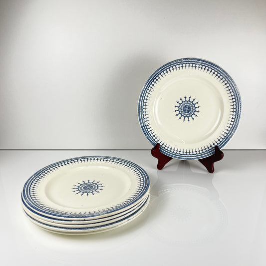 Set de 6 assiettes plates Terre de fer modèle "Alhambra" , fin XIXe s.