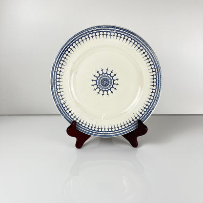 Set of 6 flat plates, Terre de fer model "Alhambra", late 19th century.
