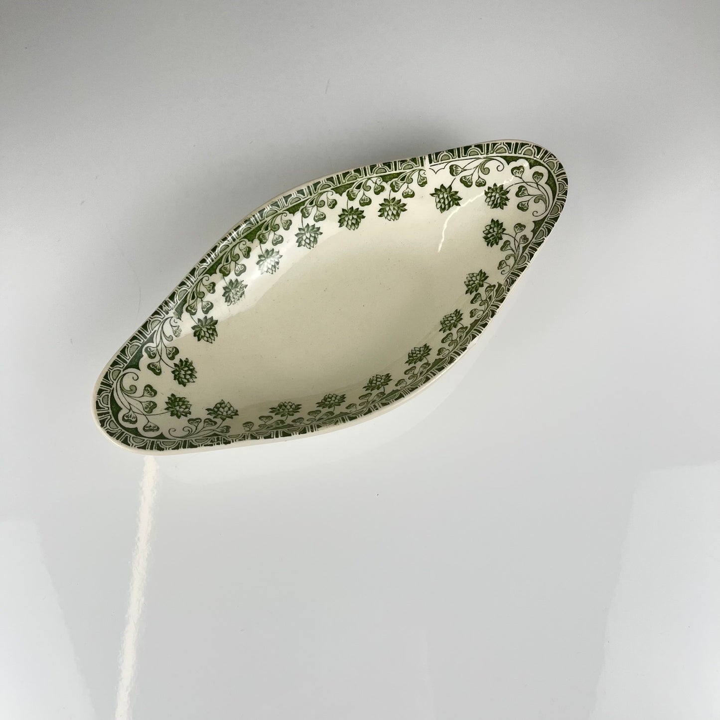 Ravier Badonviller "Trèfle" (Clover) pattern green, First half of the 20th century