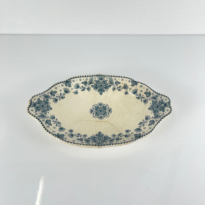 Dish, "Estrées" pattern, by U&C Sarreguemines, blue, 1900