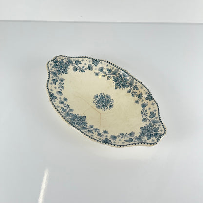 Dish, "Estrées" pattern, by U&C Sarreguemines, blue, 1900