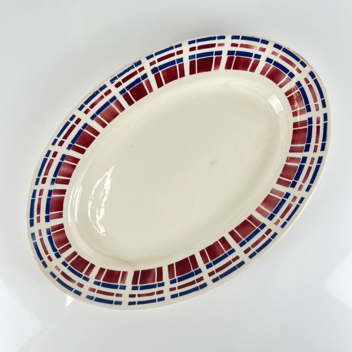 Badonviller Oval Dish, "Ecossais" model, Art Deco, 1930