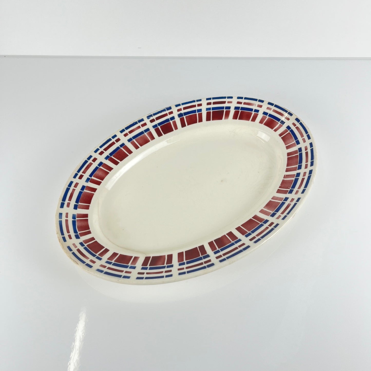 Badonviller Oval Dish, "Ecossais" model, Art Deco, 1930