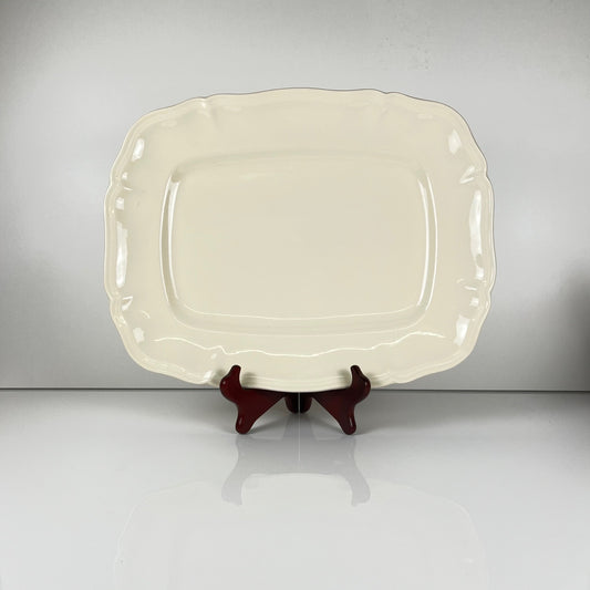 Grand plat rectangulaire Sarreguemines crème,début XXe