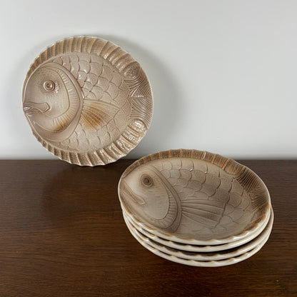 Ensemble de 4 assiettes creuses et 1 plat poisson Sarreguemines, France , 1970s