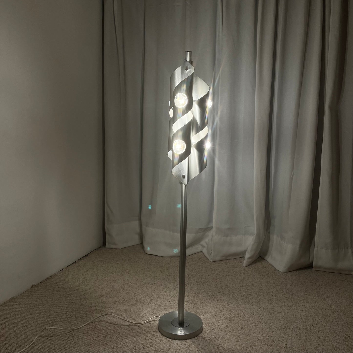 Lampadaire aluminium brossé, style Space Age, années 1970