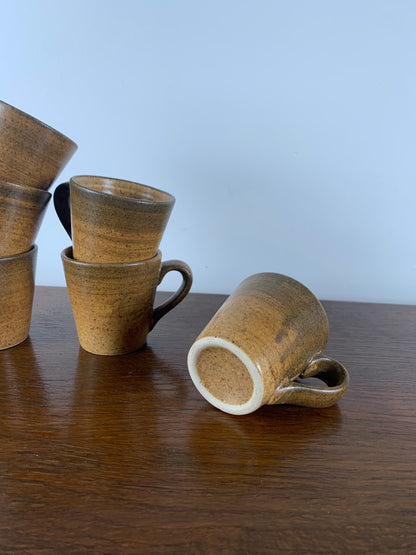 Lot de 6 tasses à café + leurs soucoupes, Longchamp, 1970