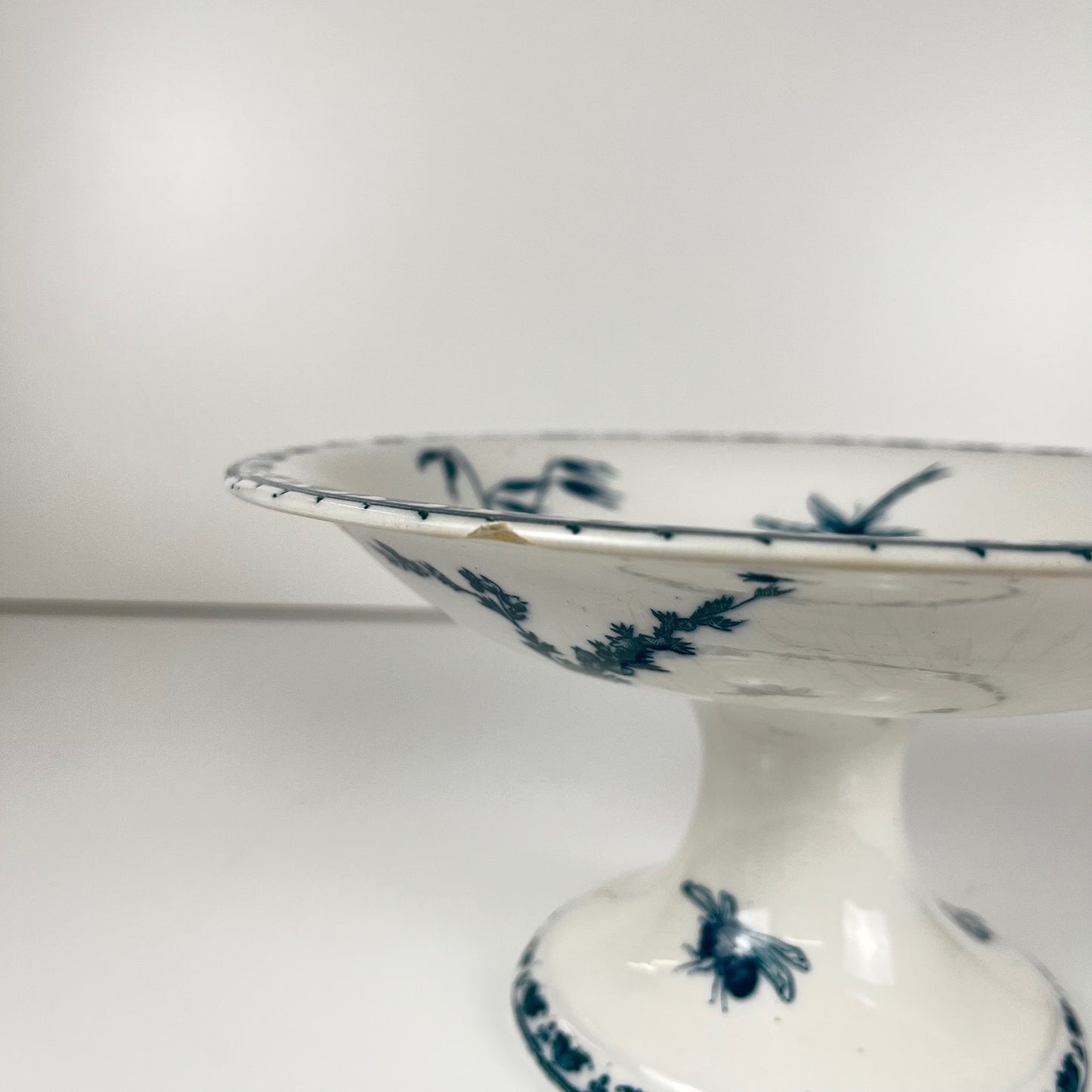 "Carmen" fruit bowl, Sarreguemines, circa 1879 to 1918