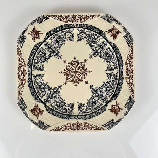 Assiette carré / plat Longchamp modele "Diane" ,faïence polychrome, fin XIXe s.