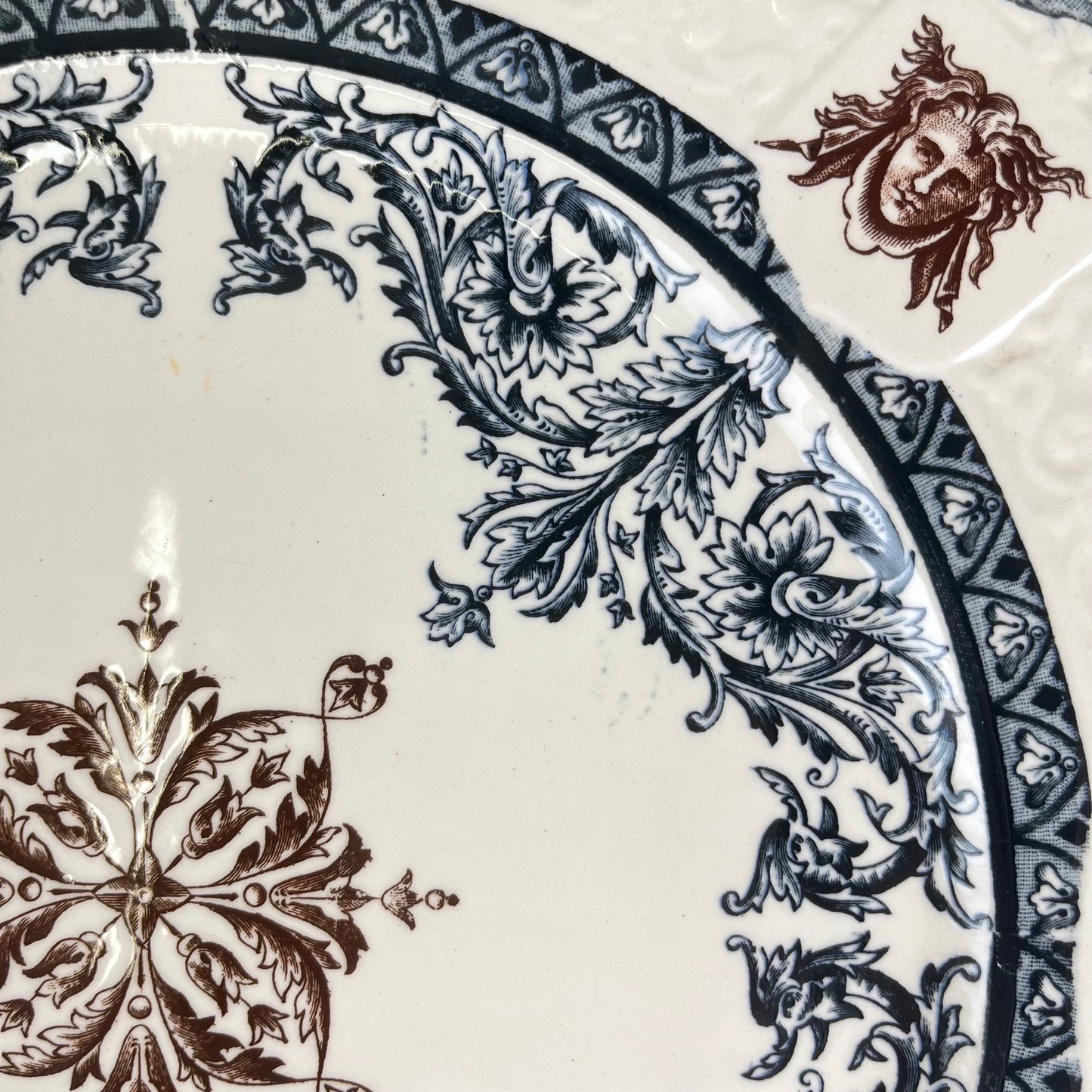 Longchamp "Diane" pattern square dish / platter, polychrome earthenware, late 19th century.
