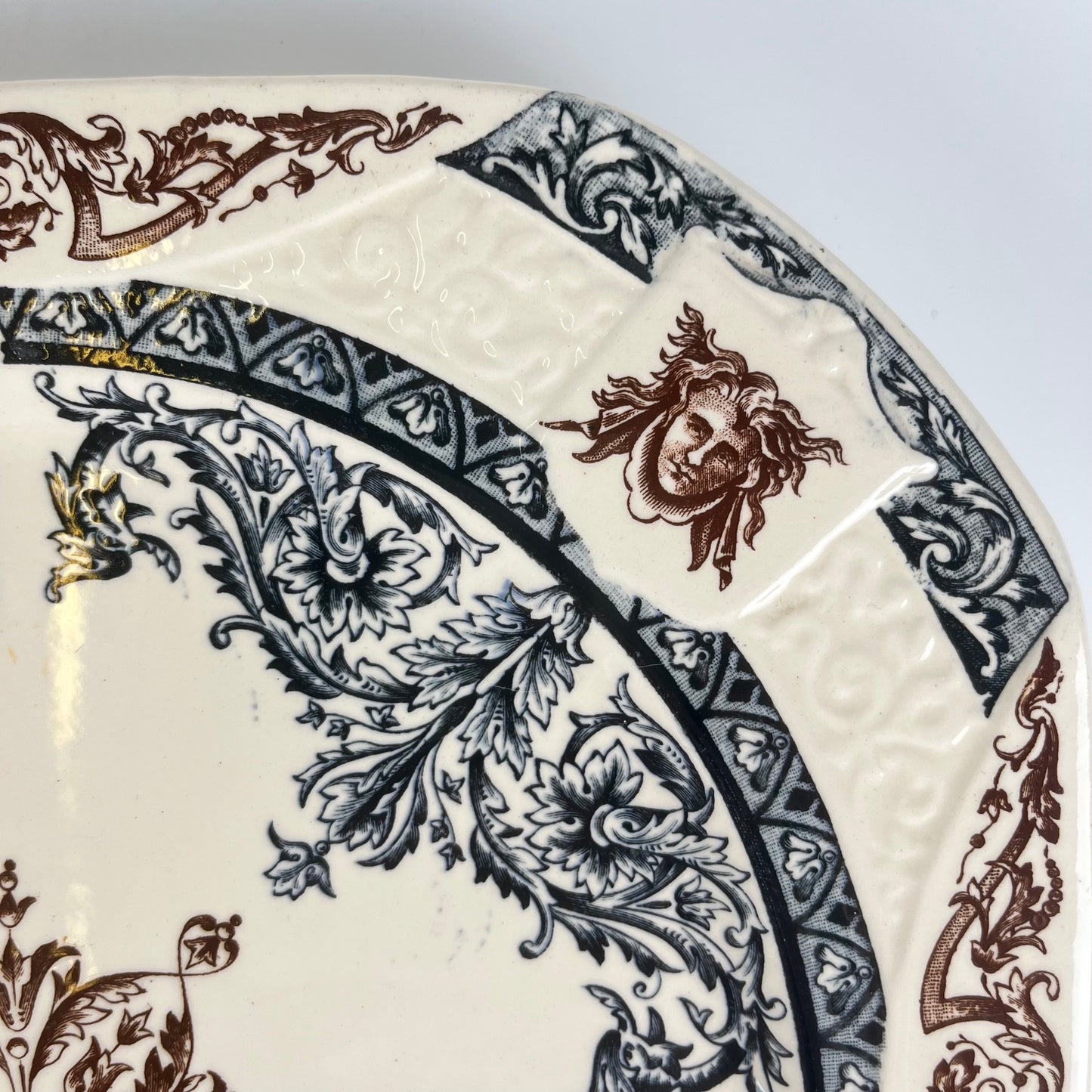 Longchamp "Diane" pattern square dish / platter, polychrome earthenware, late 19th century.