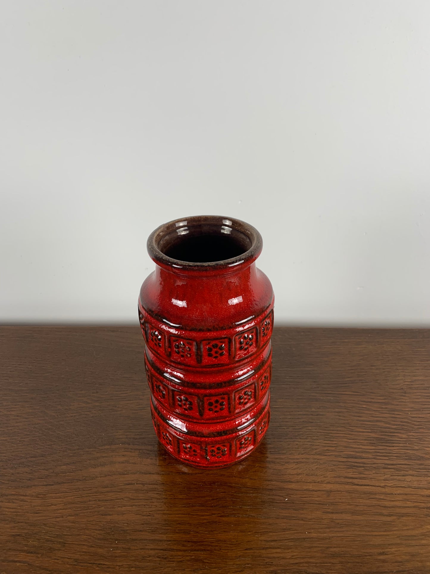 Petit Vase en céramique, West Germany ,rouge