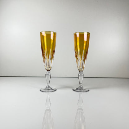 Yellow colored crystal champagne coupe duo