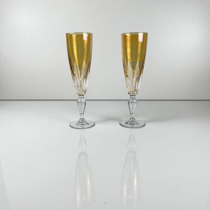 Yellow colored crystal champagne coupe duo