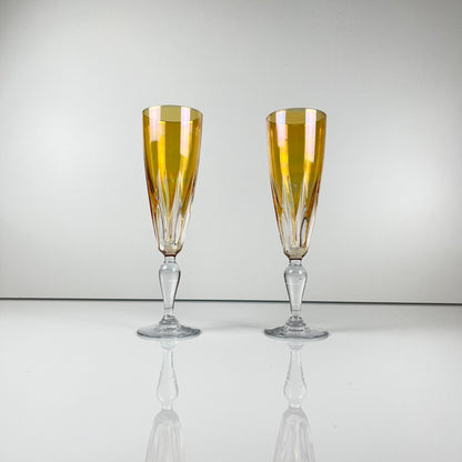 Yellow colored crystal champagne coupe duo