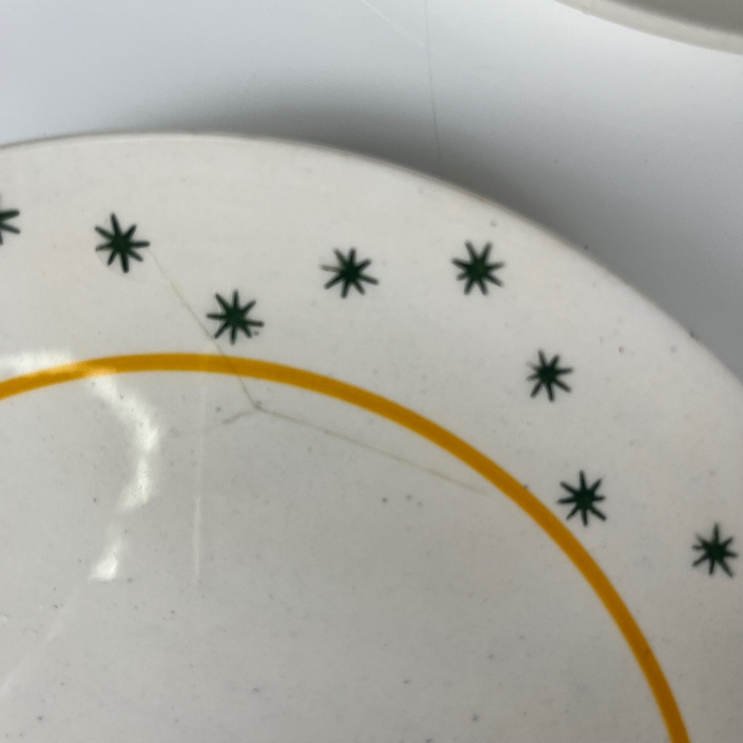Set de 4 assiettes à dessert GIEN, Création Primefleur, modele "Constellation" , 1950