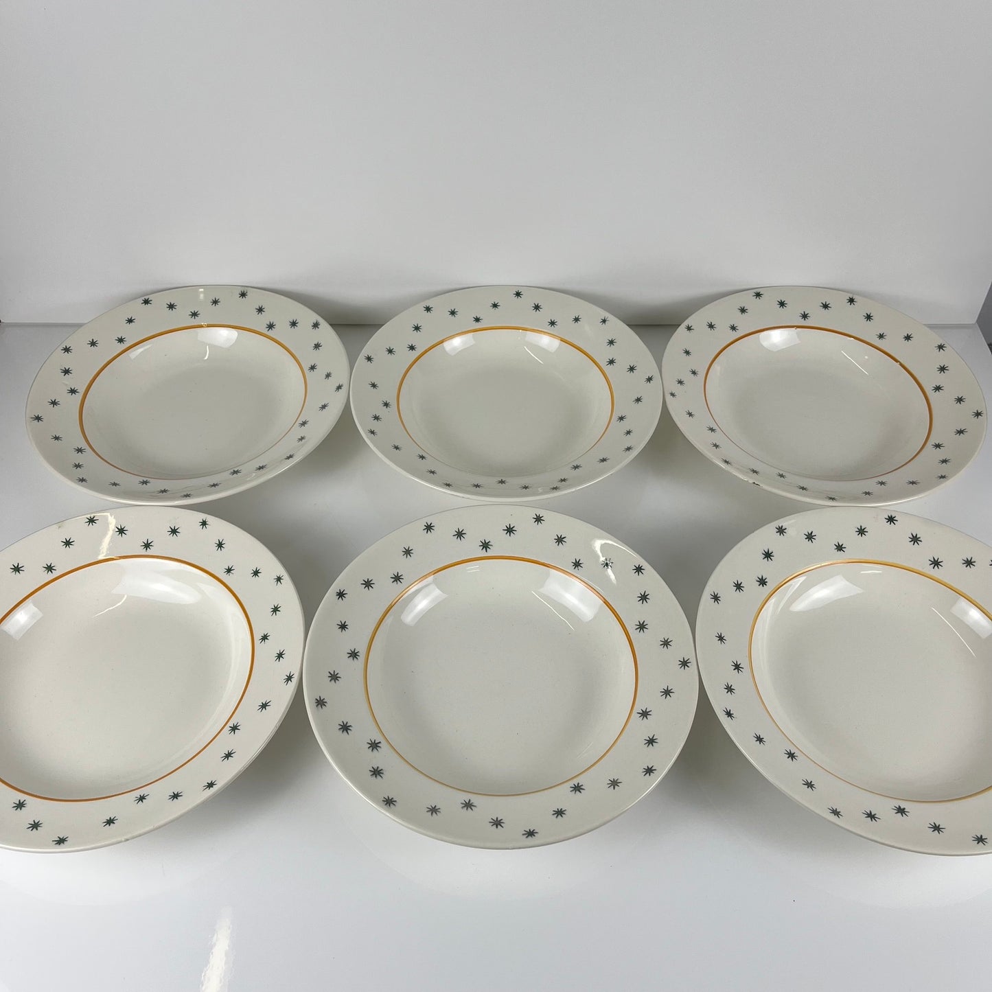 Set de 6 assiettes creuses GIEN, Création Primefleur, modele "Constellation" , 1950