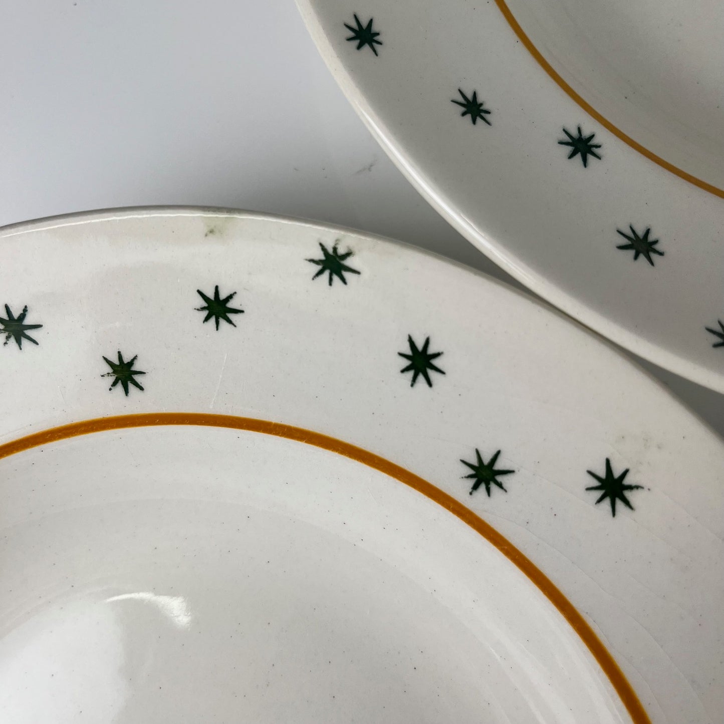 Set de 6 assiettes creuses GIEN, Création Primefleur, modele "Constellation" , 1950