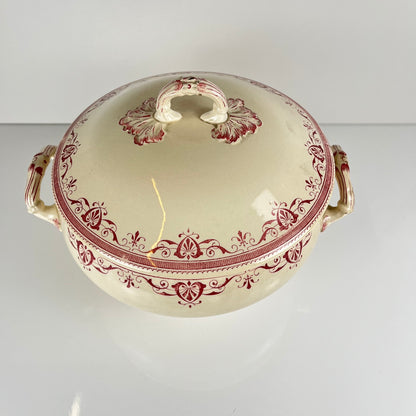 Soupière Terre de fer Creil & Montereau, modele "Amiral", rouge, XIXeme s.