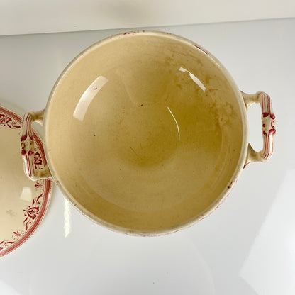 Soupière Terre de fer Creil & Montereau, modele "Amiral", rouge, XIXeme s.