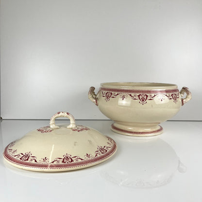 Soupière Terre de fer Creil & Montereau, modele "Amiral", rouge, XIXeme s.